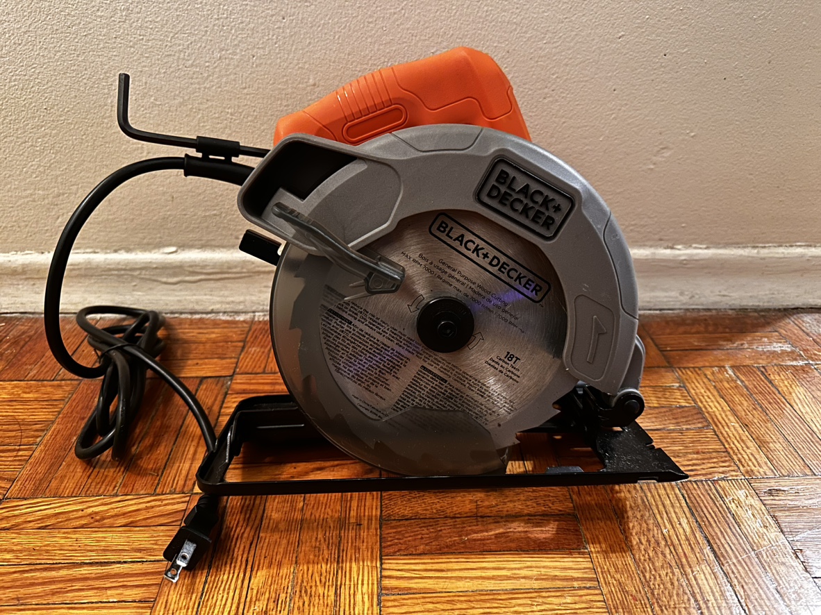 Black & Decker 7 1/4 Inch Circular Saw