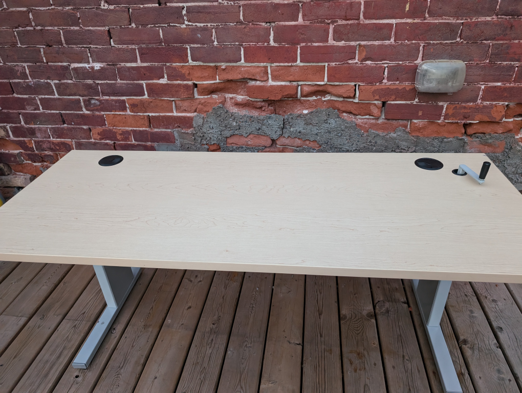 Height adjustable table, free delivery - photo 2