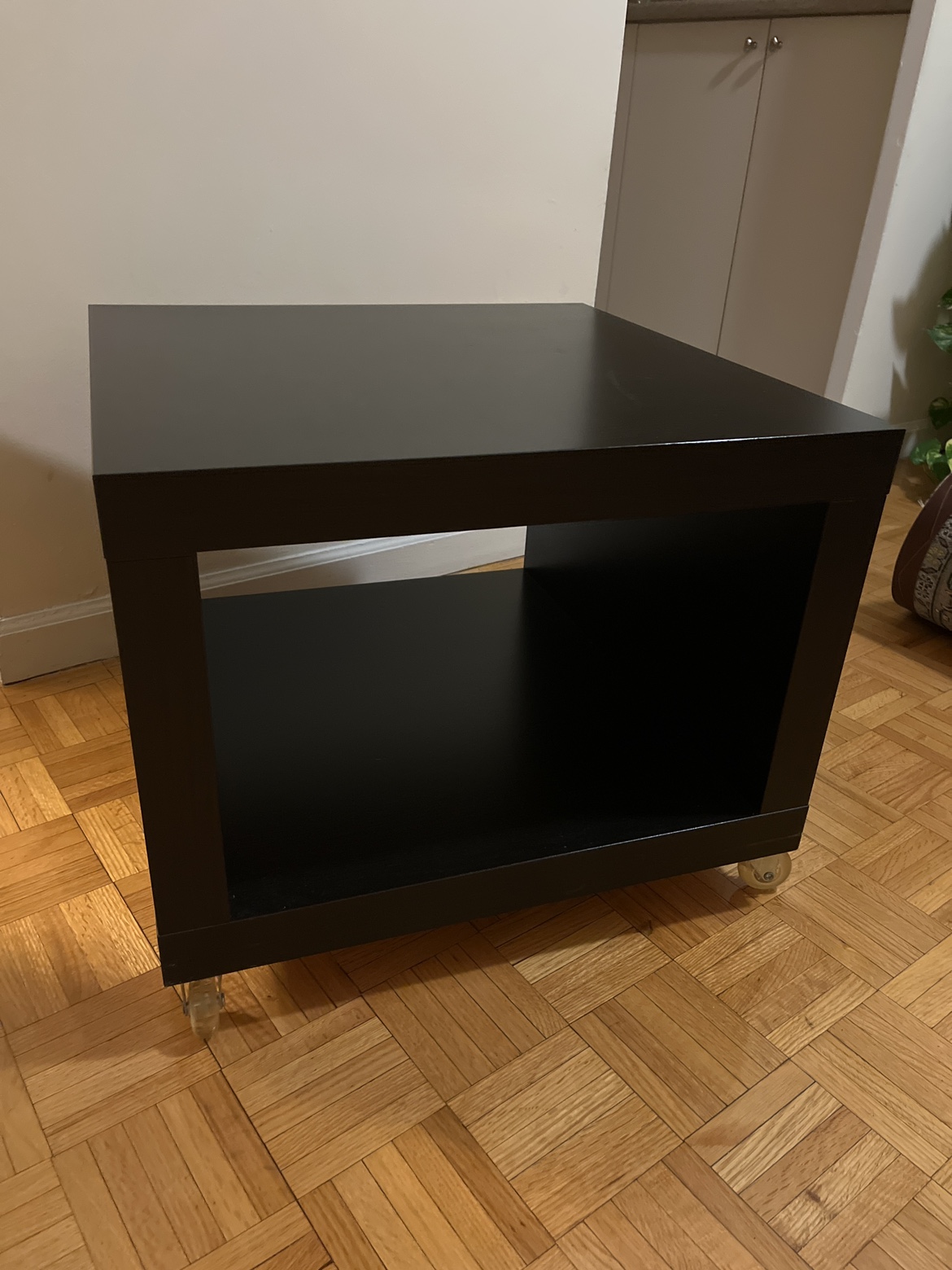 Side table with wheels. - photo 4