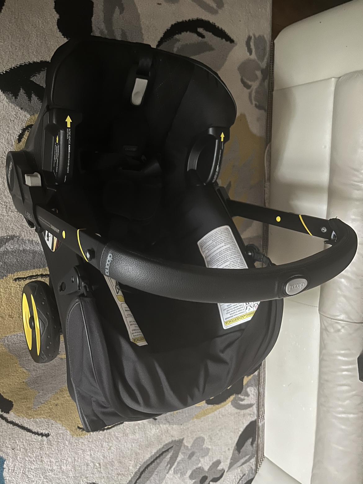 Doona Infant Car Seat and Stroller plus Base - photo 3
