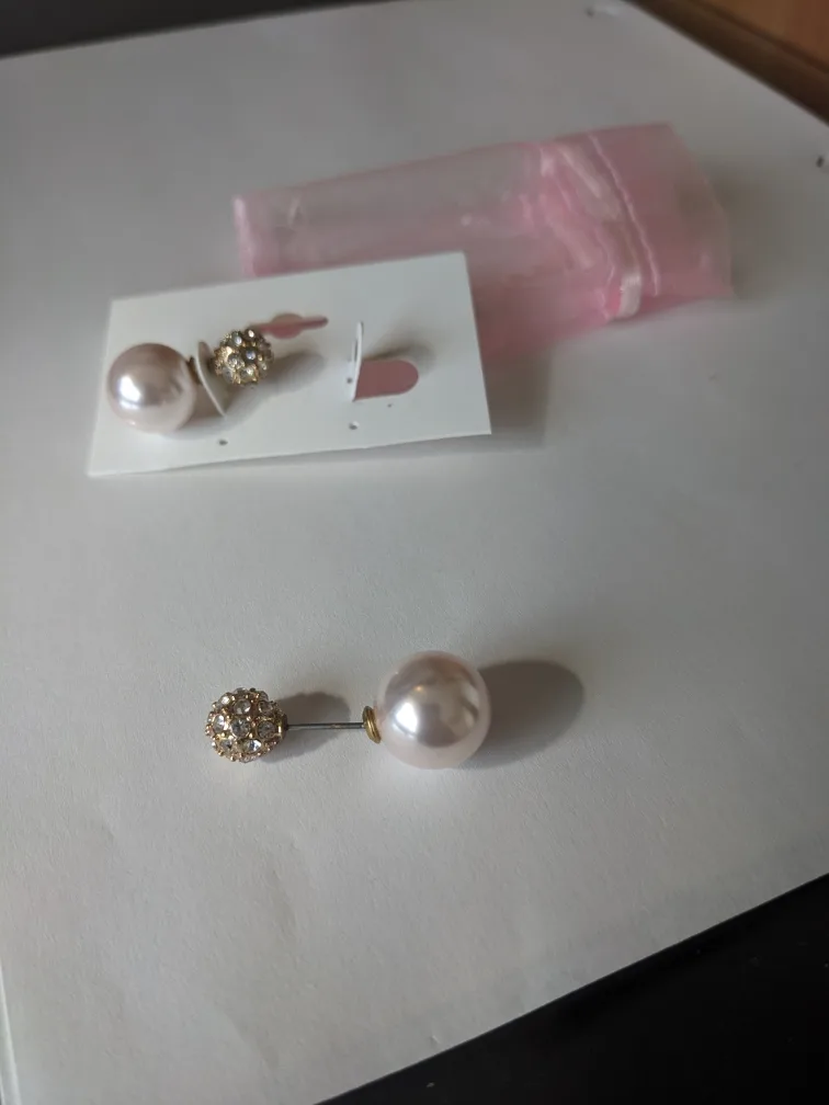 Pearl/Rhinestone Fashion Earrings image indicator(2)