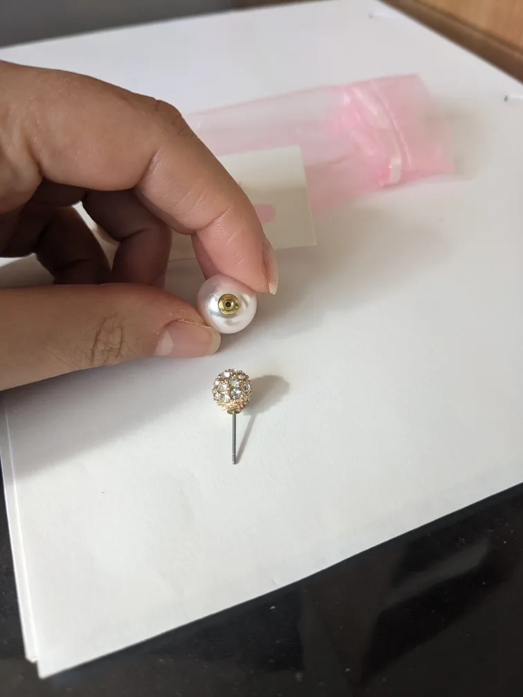 Pearl/Rhinestone Fashion Earrings image indicator(3)