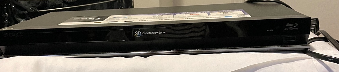 Sony-s570 3D ready Blu-ray Disc player with built