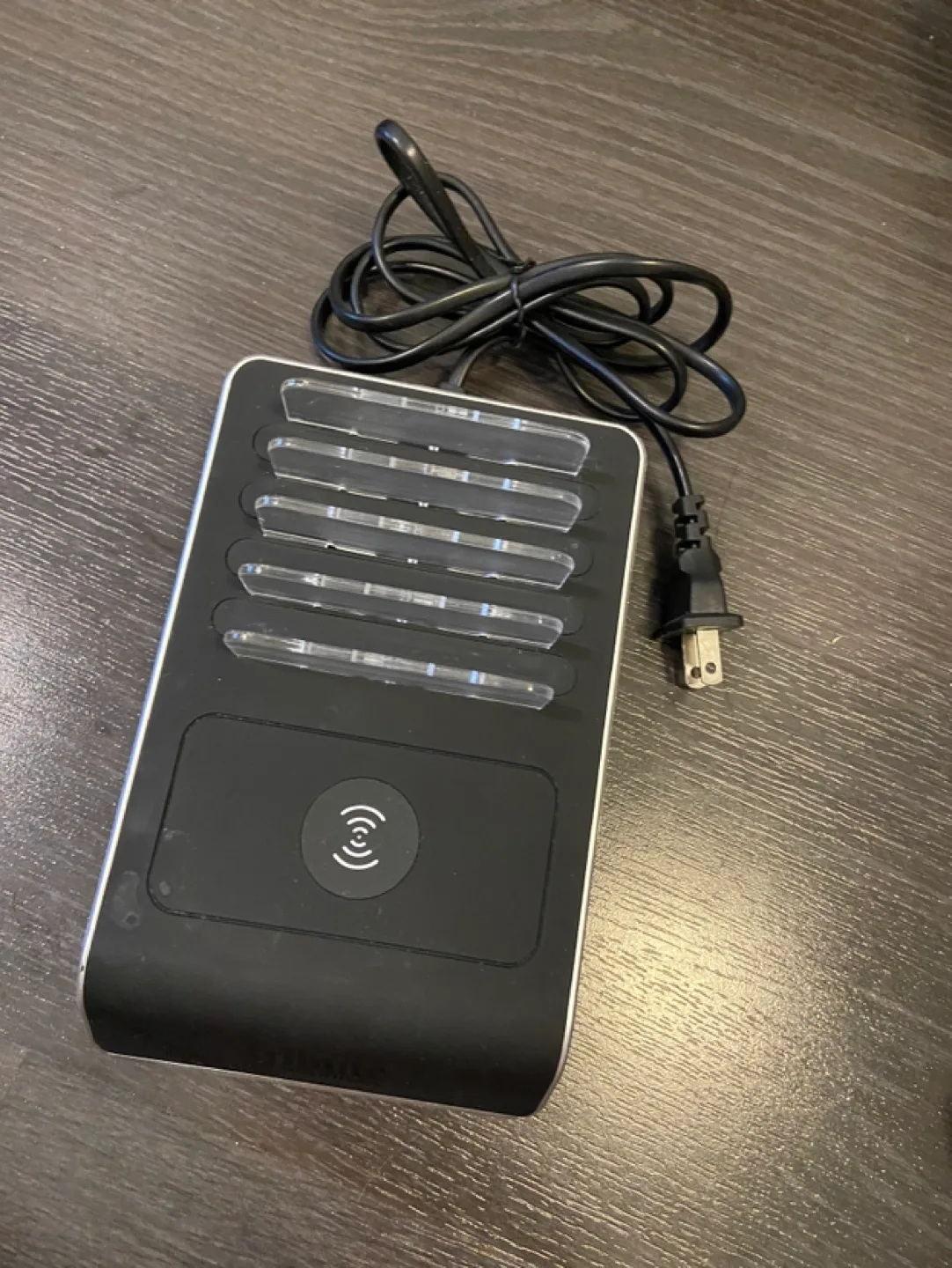USB Charger with Wireless Charging Pad #freecycle thumbnail