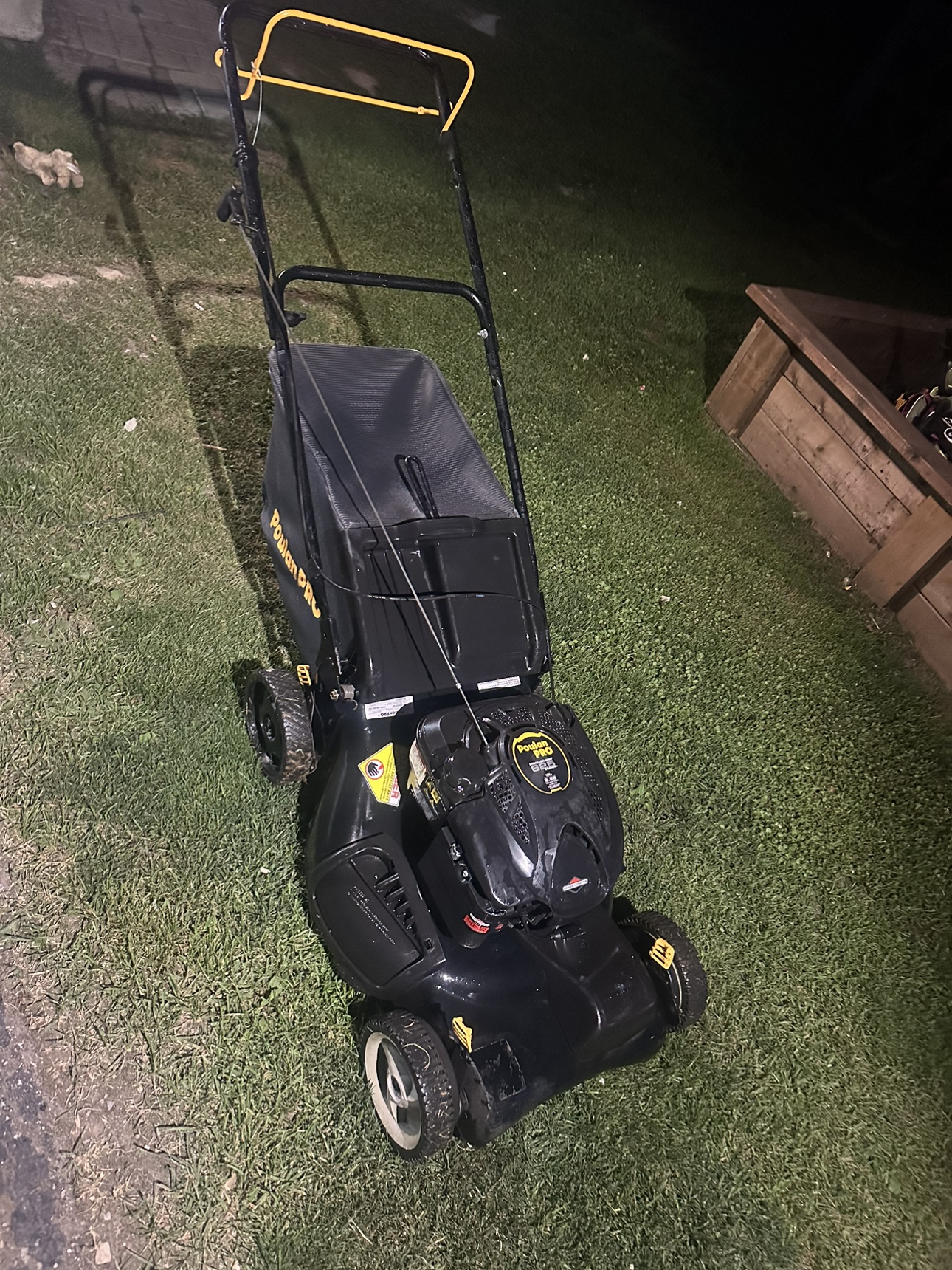 Poulan pro bagger lawn mower