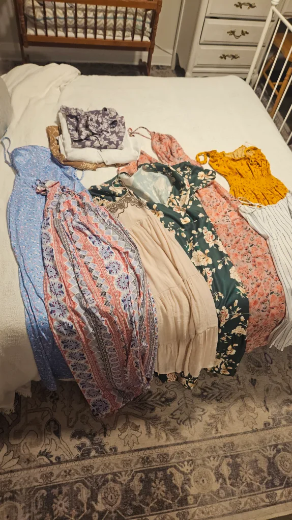 Bundle of 7  pregnancy dresses & 3 buttoned up long sleeve shirt thumbnail