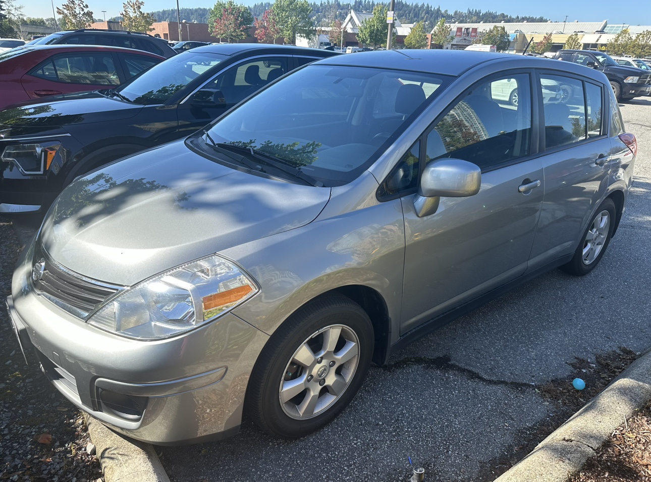 2010 Nissan Versa - photo 2