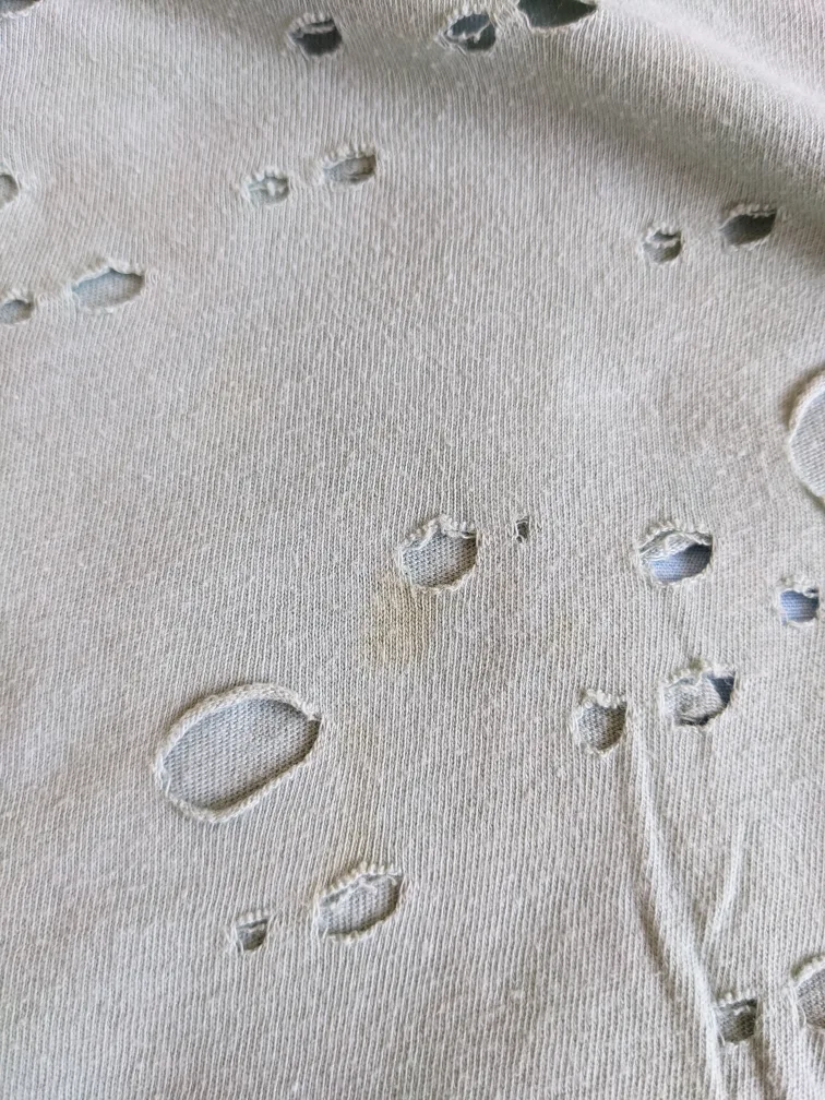 High Low T-shirt with Holes Design - Green image indicator(6)