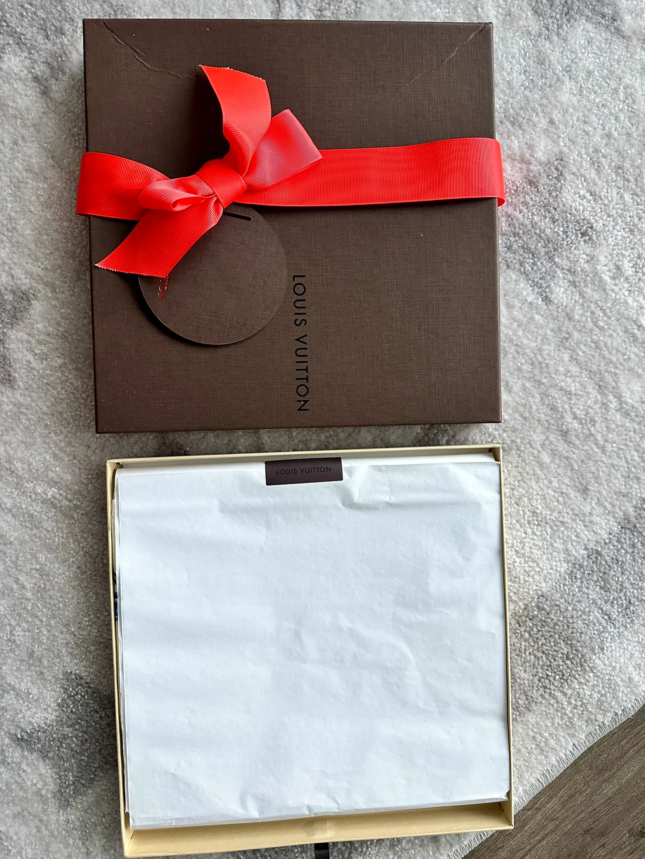 Louis Vuitton Multicolor Chain Print Scarf image indicator(2)