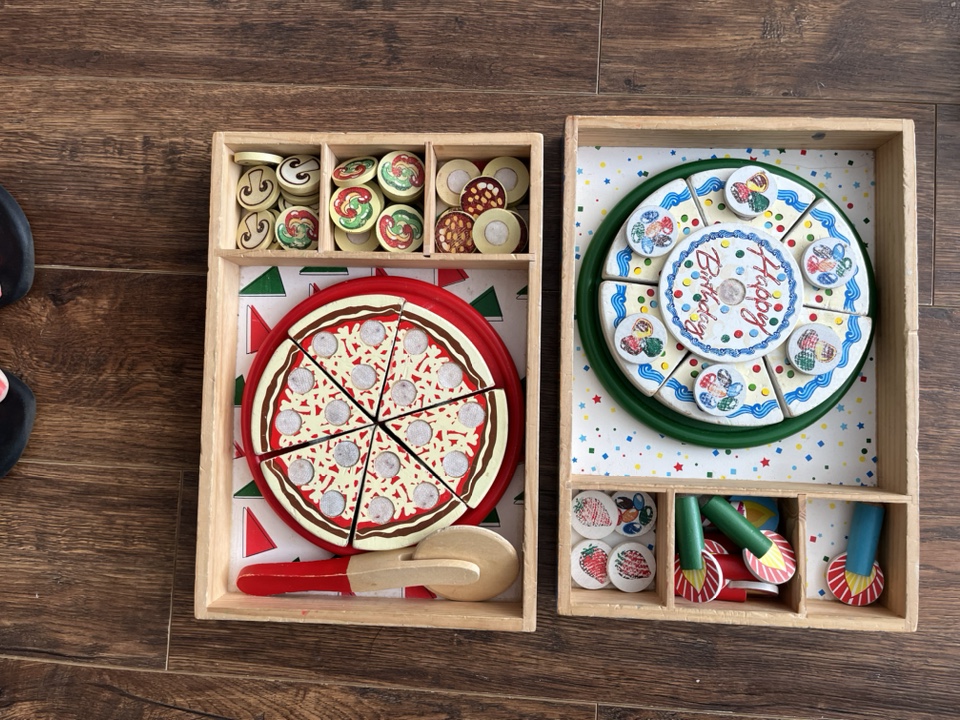 Wooden Pizza & Birthday Cake Playset
