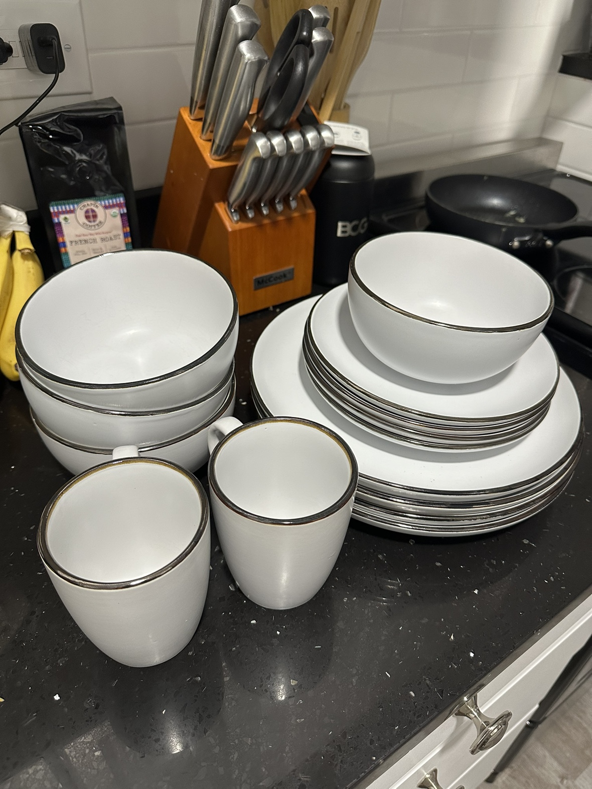 White Dishes plate set