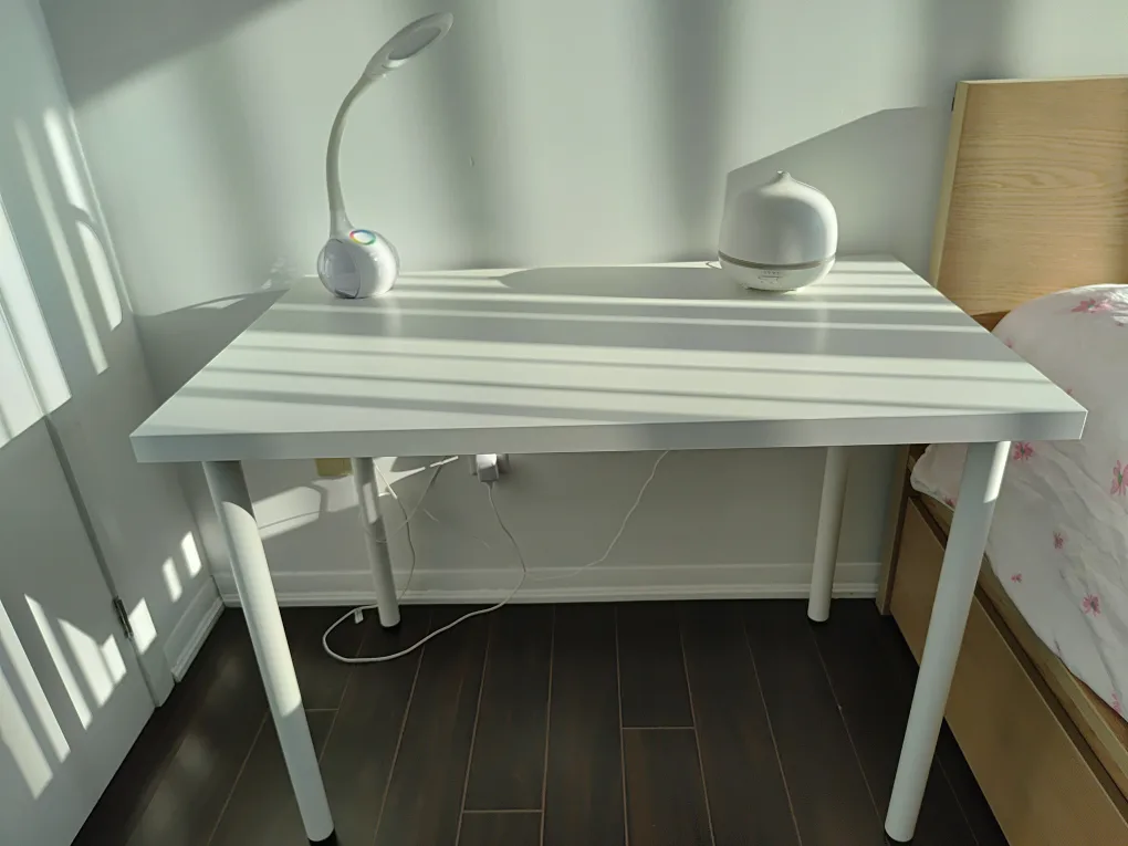 White IKEA LINNMON/ADILS Table thumbnail