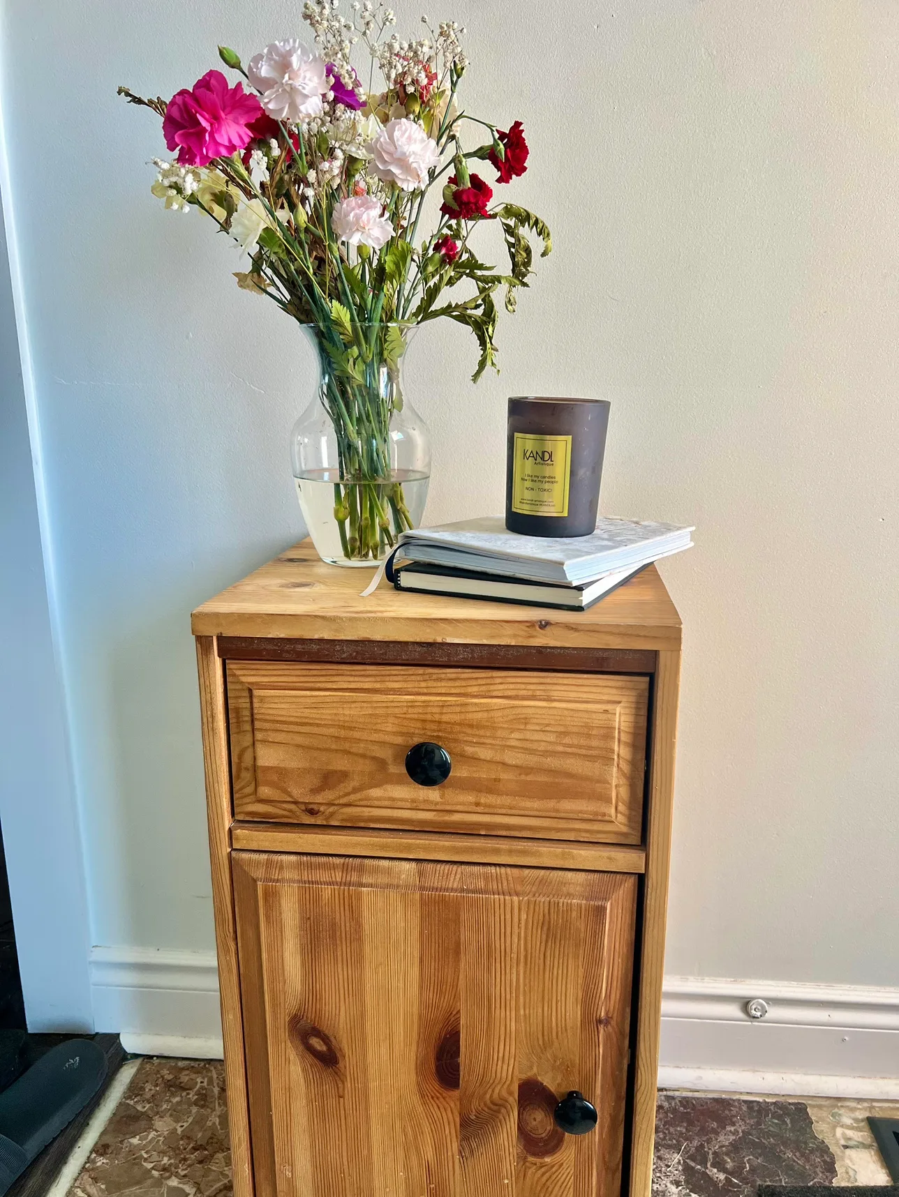 Nightstand / side table thumbnail