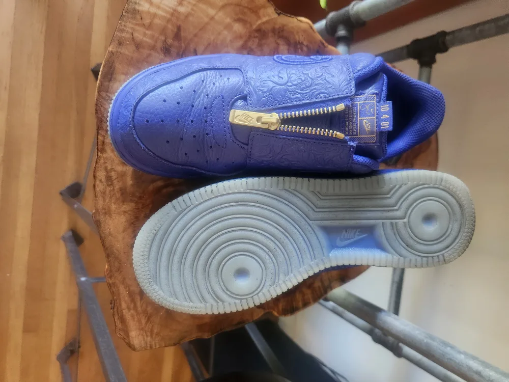 Nike Women's Air Force 1 X Serena Williams LXX ZIP Shoes image indicator(3)