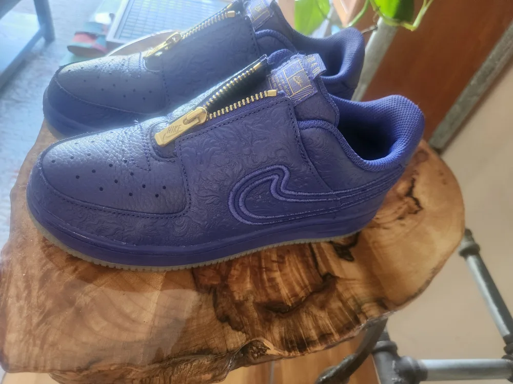 Nike Women's Air Force 1 X Serena Williams LXX ZIP Shoes image indicator(6)