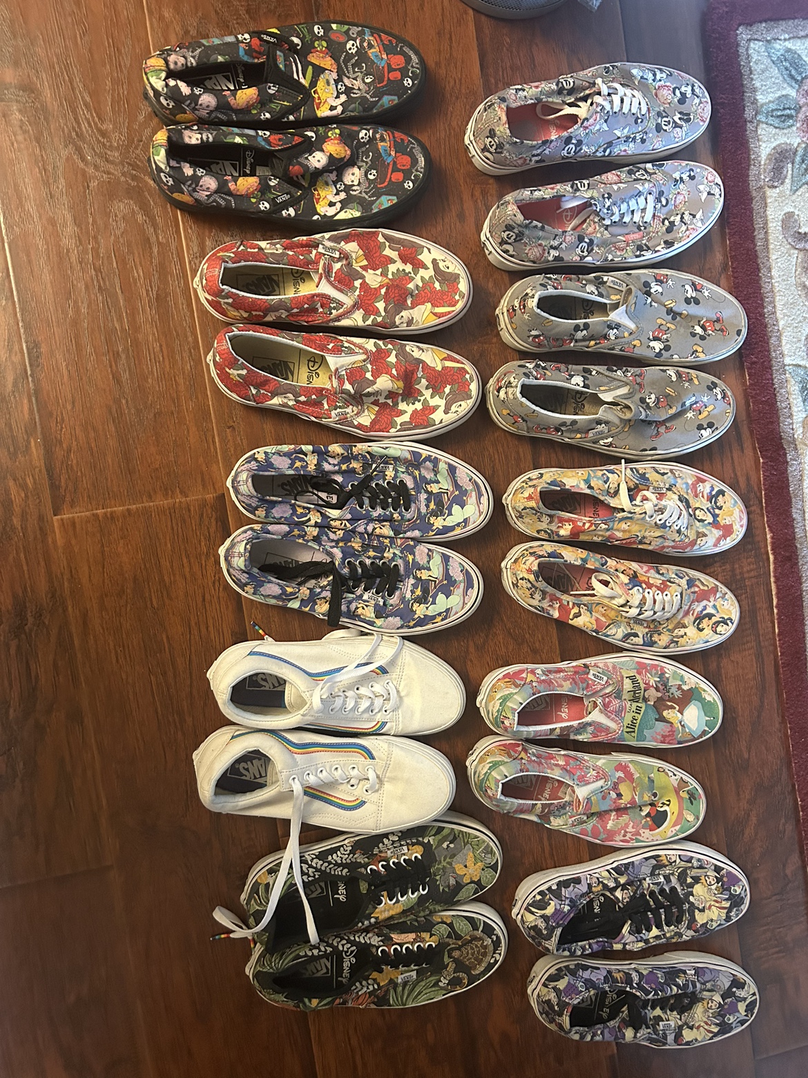 Disney Vans Shoes (14 pairs) - photo 3