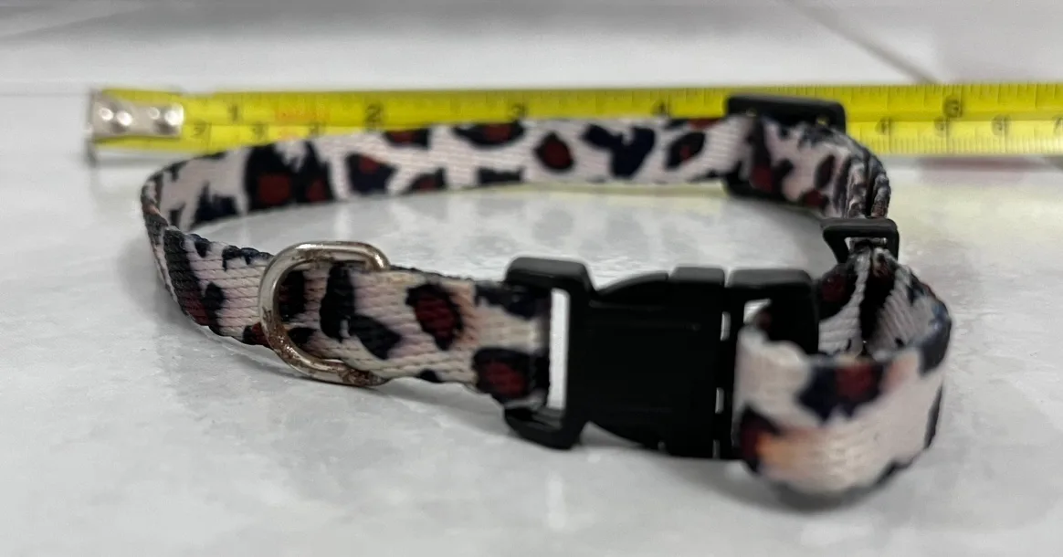 #freecycle Dog Collar - Leopard Print S or M image indicator(3)