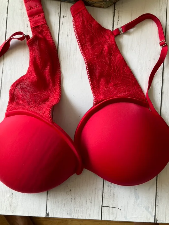 Free Red Push-Up Bra sz 34 C thumbnail