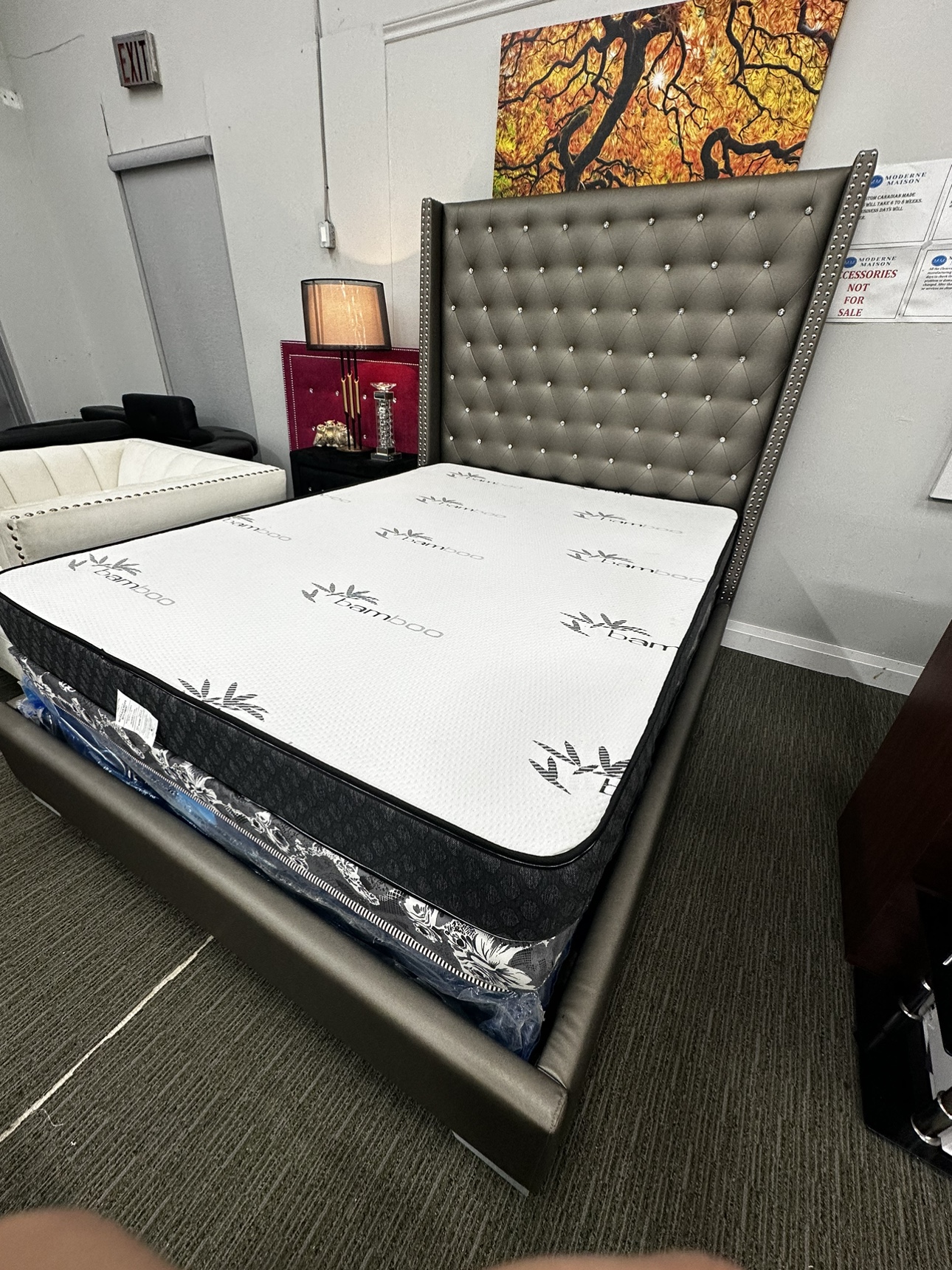 Queen bed frame selling with mattress and box - photo 3