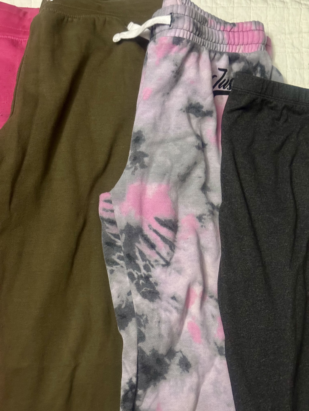 6 pairs of sweatpants - photo 3