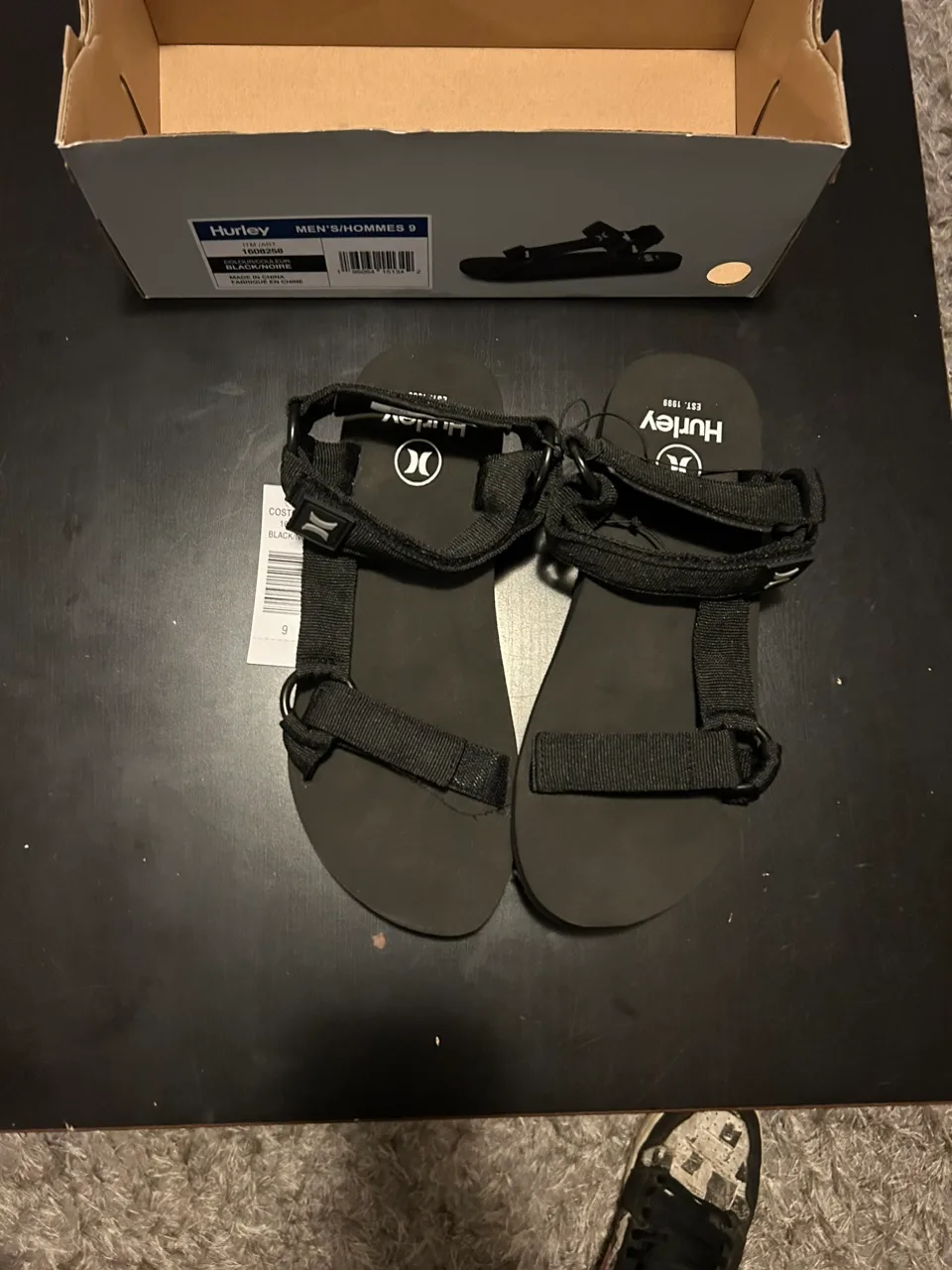 Hurley Sandals image indicator(3)