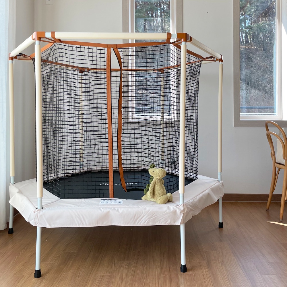 Trampoline