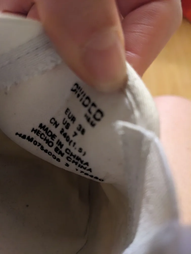 White Slip on Shoes image indicator(3)