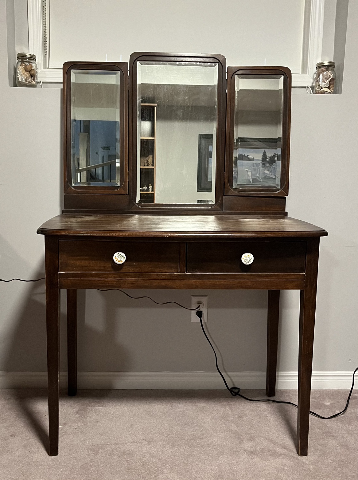 Vintage Vanity Table