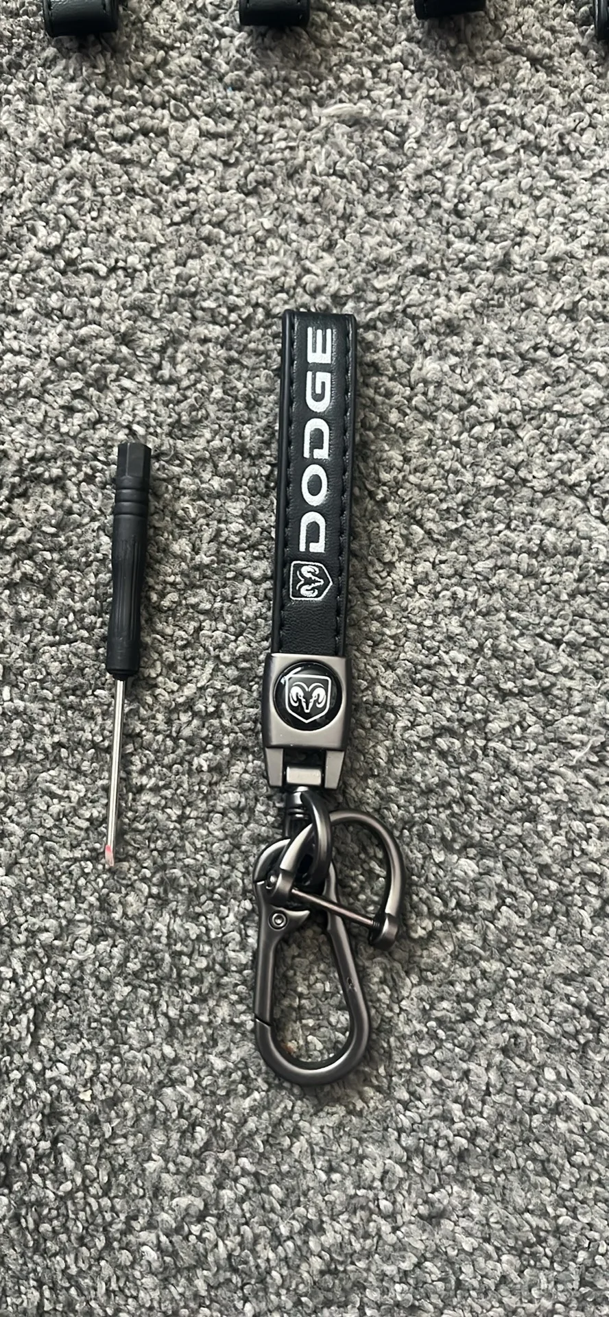 Car Keychain with Screwdriver image indicator(8)