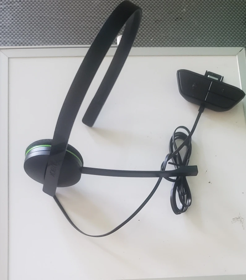 Xbox One Stereo Headset - photo 2
