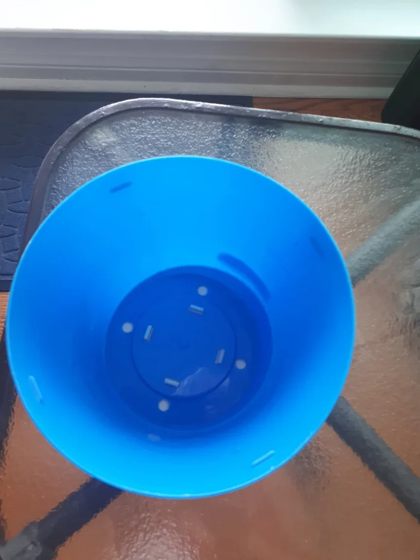 #freecycle.  Blue Plastic Flower Pot image indicator(2)