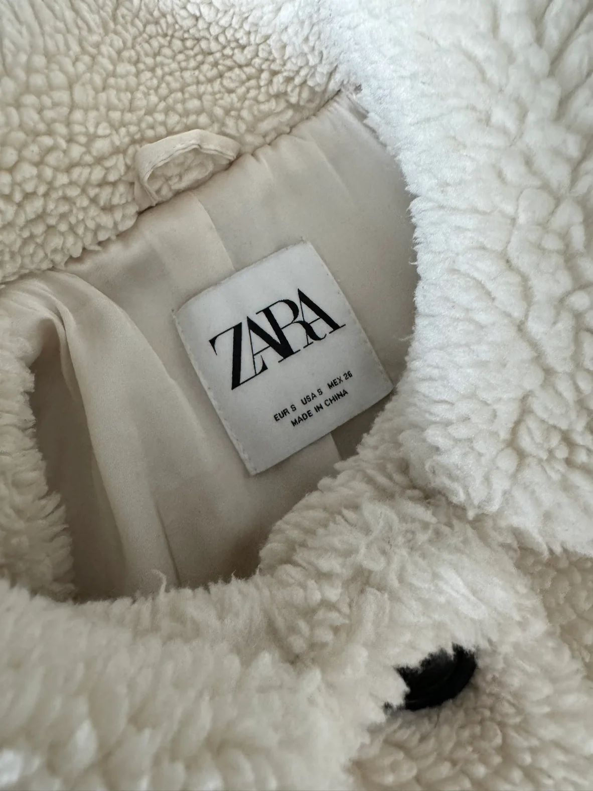 Zara White Teddy Coat image indicator(6)