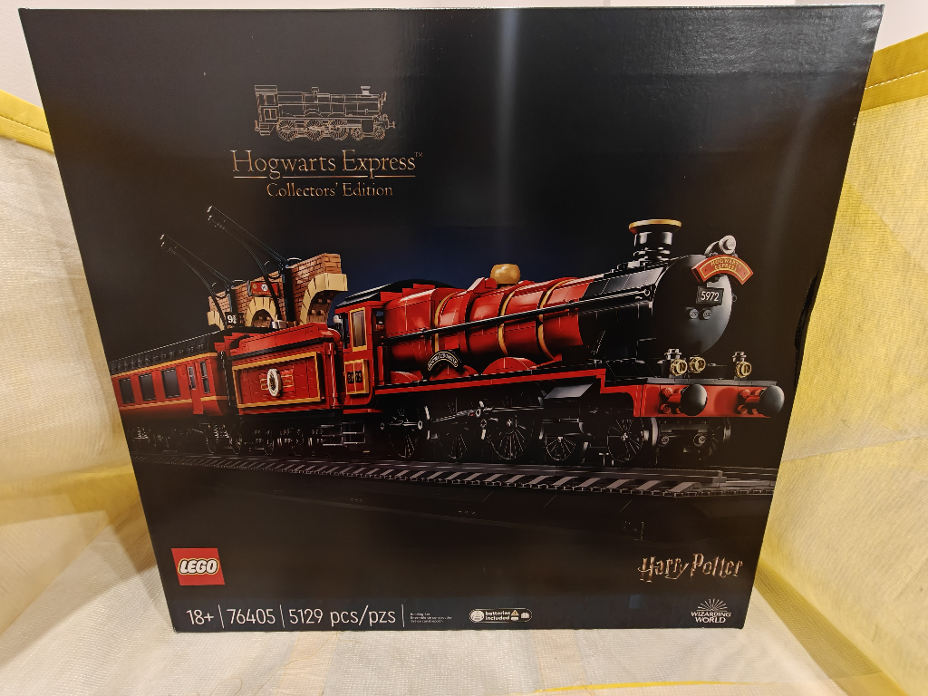 LEGO Harry Potter Hogwarts Express Collectors Edition