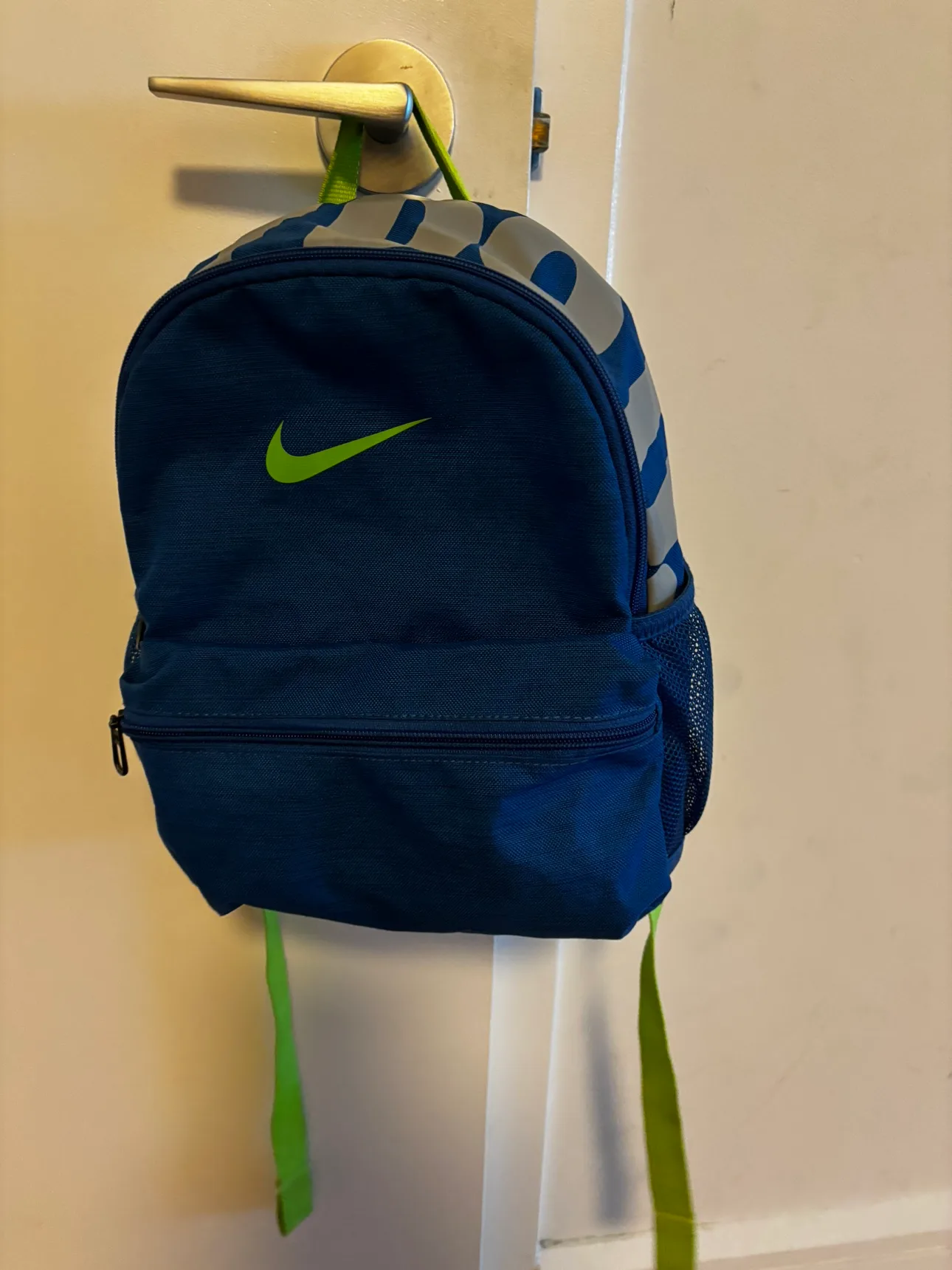 Kid’s backpack image indicator(4)