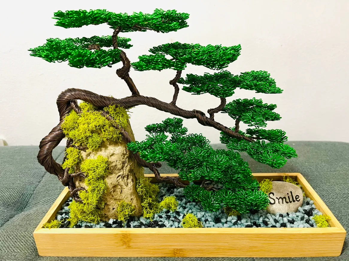 WIRE BONSAI TREE ON THE ROCK image indicator(2)