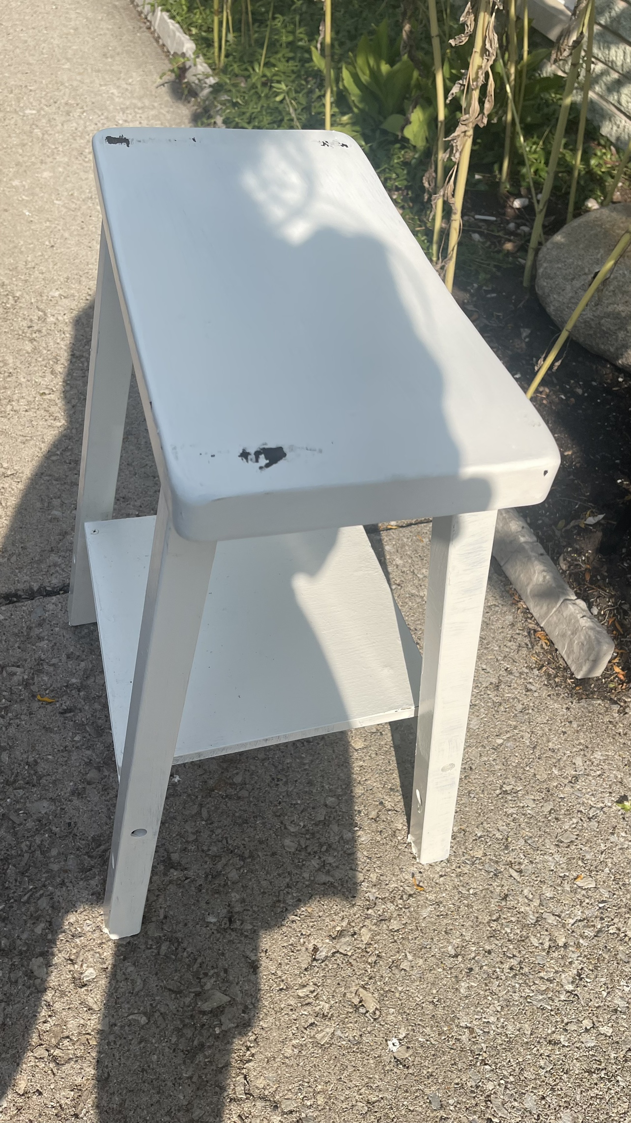 White Wooden Stool with Shelf - photo 2
