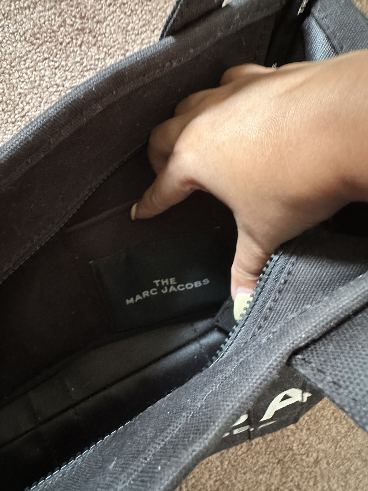 Marc Jacobs The Tote Bag - photo 4