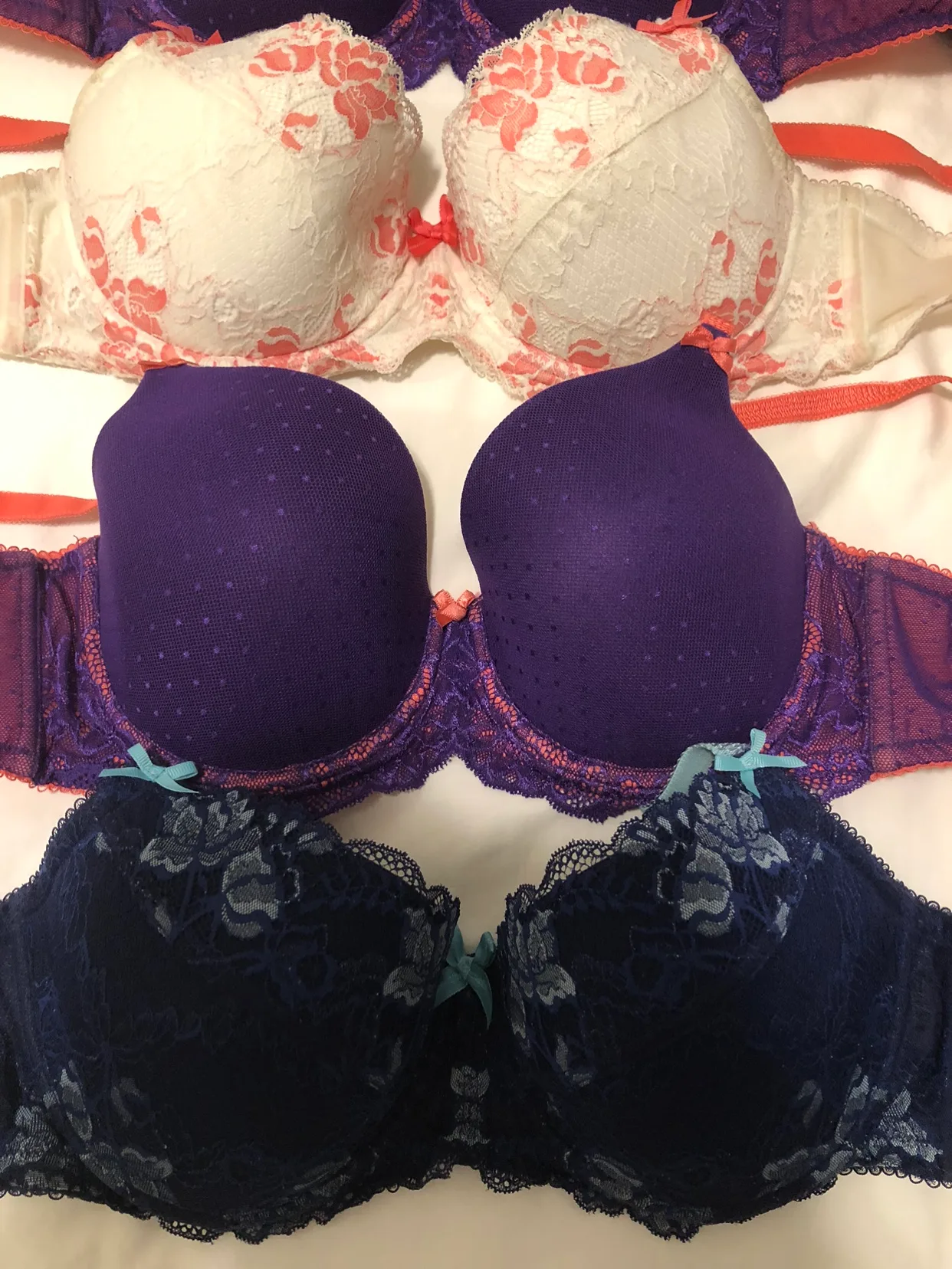 5 Bras - 34DD image indicator(2)