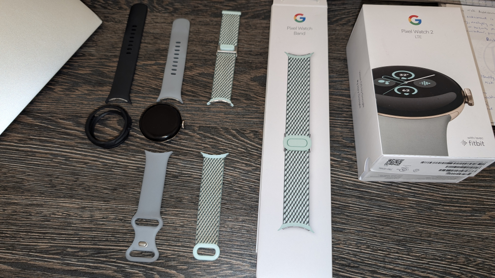 Champaign gold Google Pixel Watch 2 LTE and extra Bands