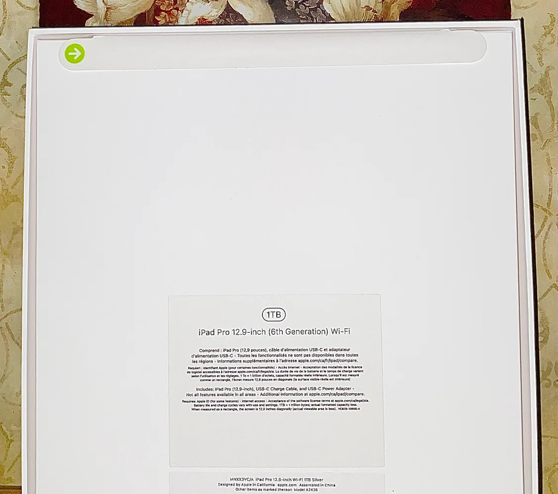 iPad Pro 12.9 1TB, 6th Gen (New & Sealed in Box) - SEND OFFERS image indicator(5)