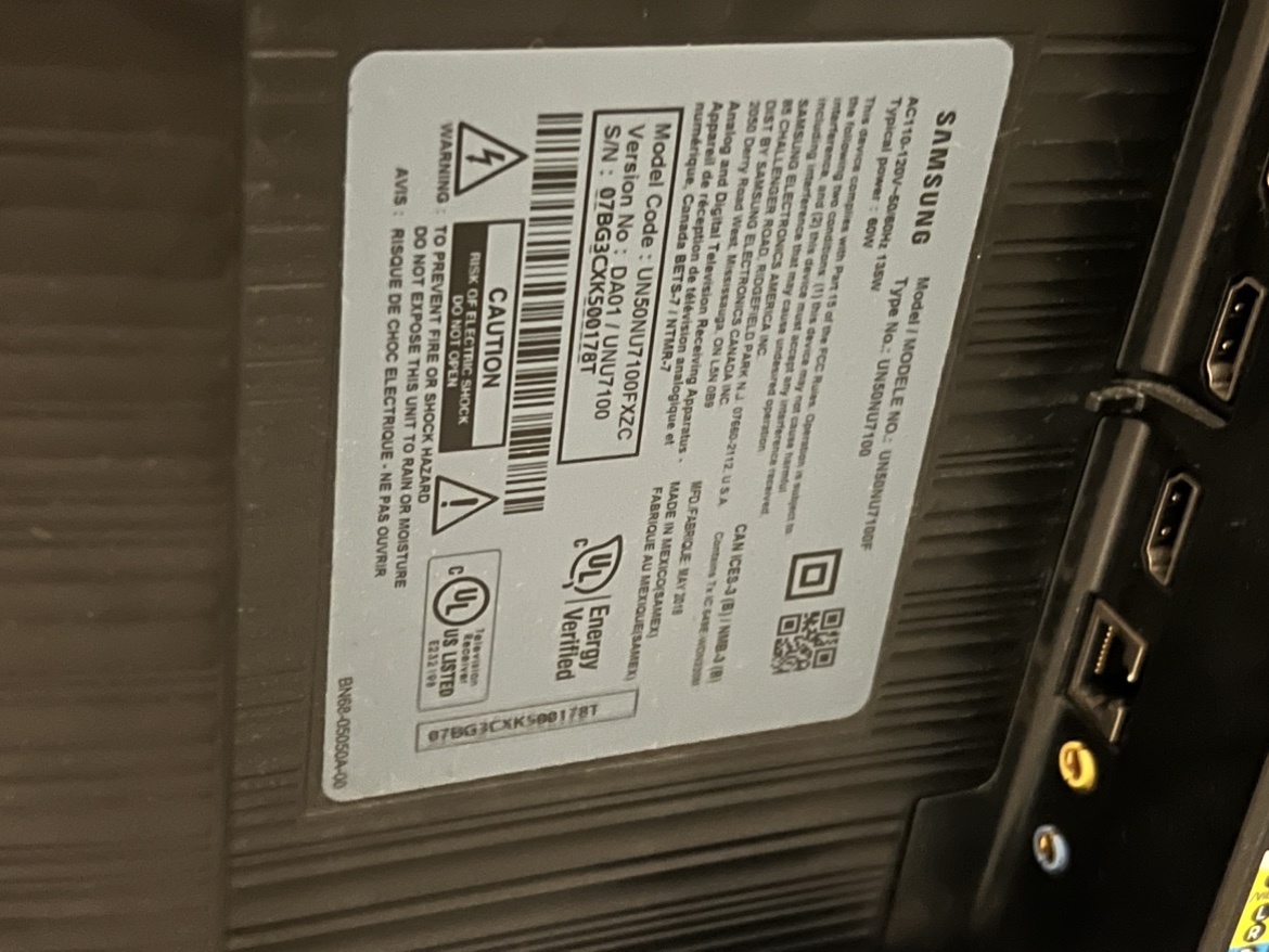 Samsung 50 inch 4k uhd smart TV - photo 4