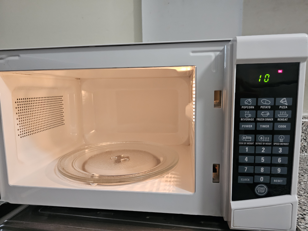 RCA Microwave - photo 2