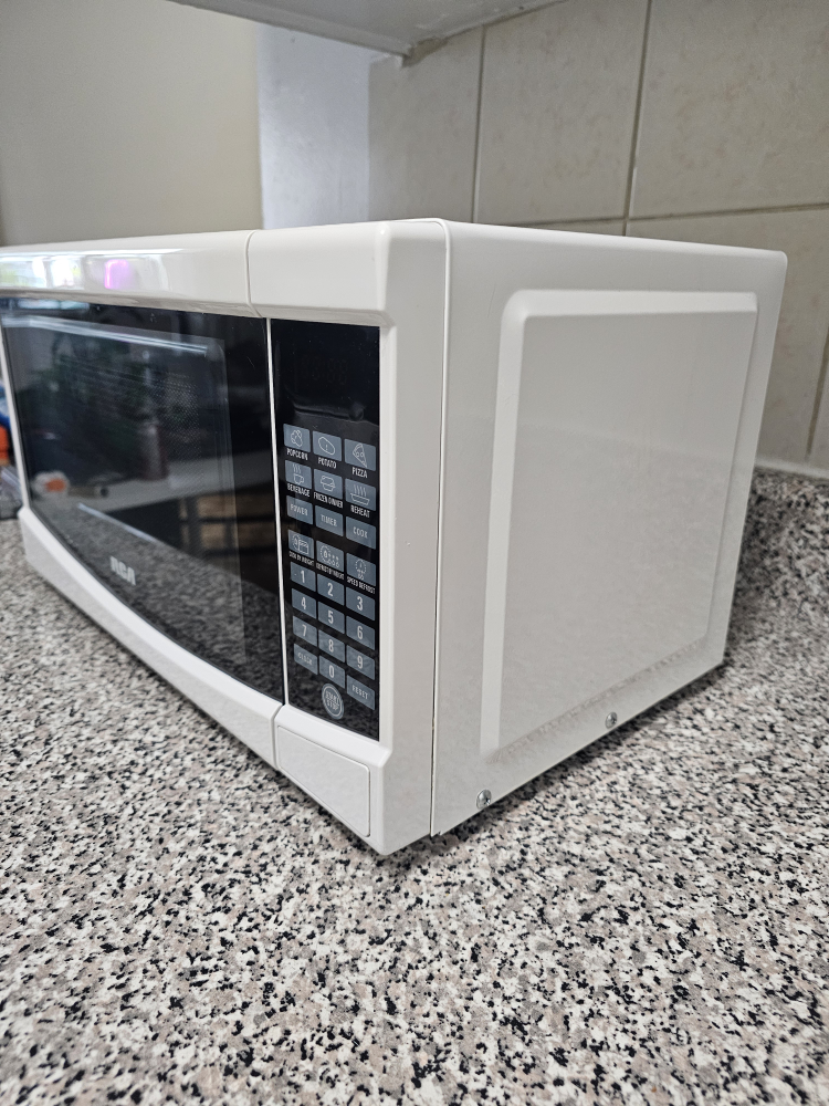 RCA Microwave - photo 3