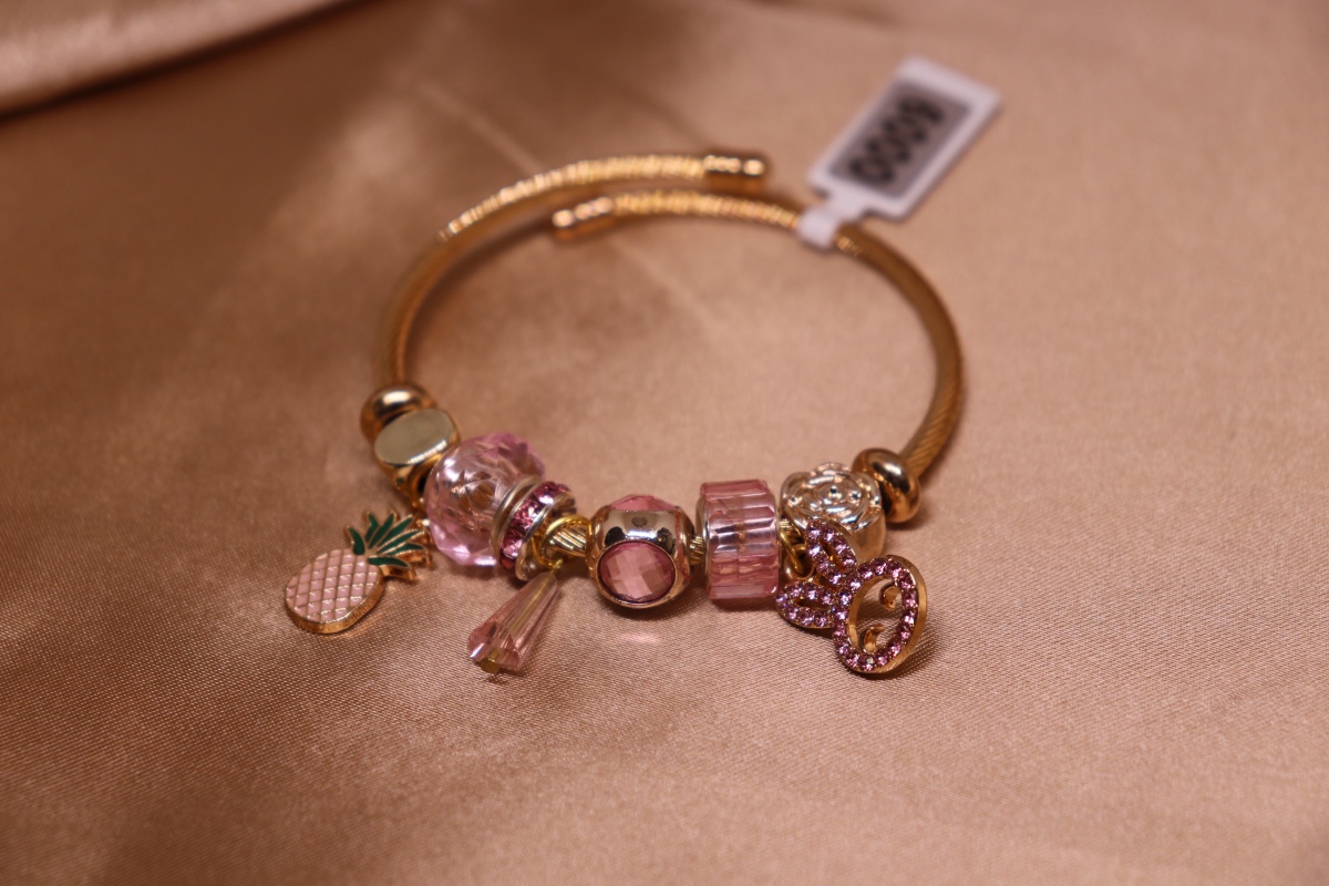 Gold Charm Bracelet - photo 3