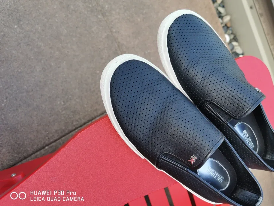 Michael Kors slip ons image indicator(3)