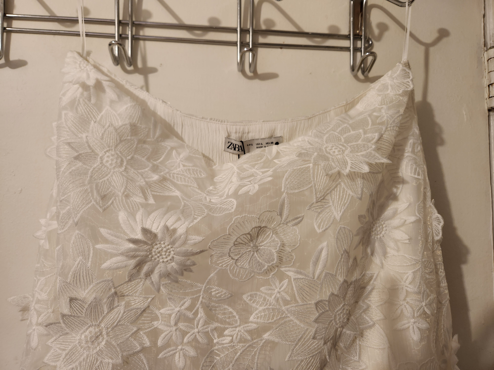 Zara White 3D Floral Skirt (L) - photo 2