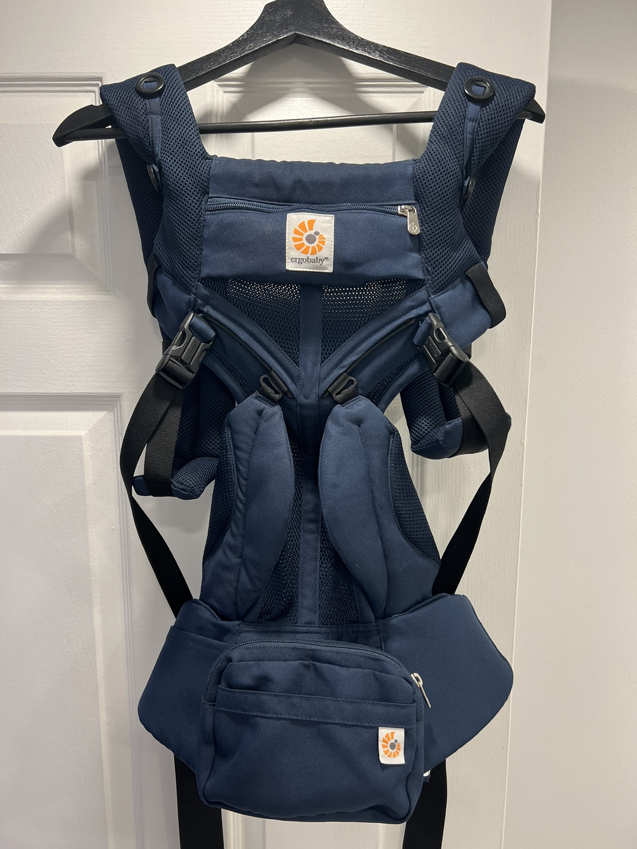 Ergobaby Omni 360 cool air baby carrier