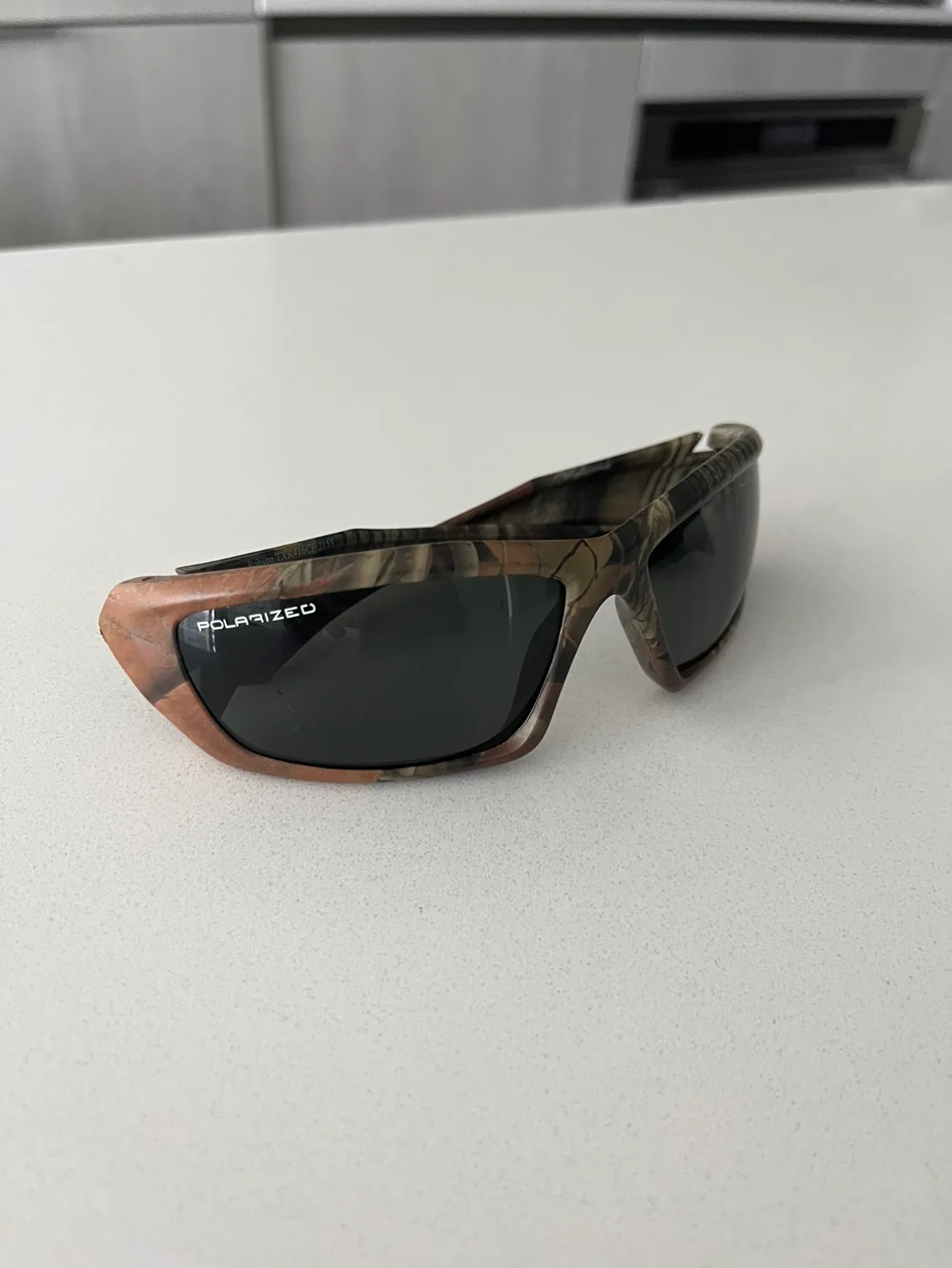 Vintage Polarized Camo Sunglasses thumbnail