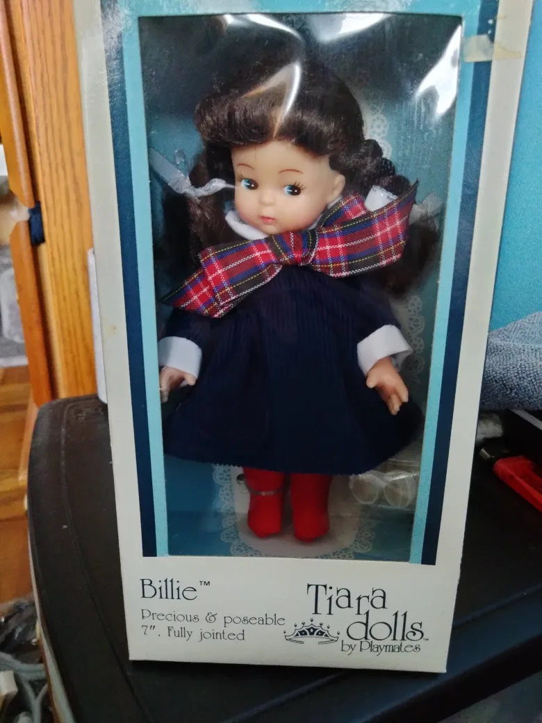 Bille Tiara Doll thumbnail
