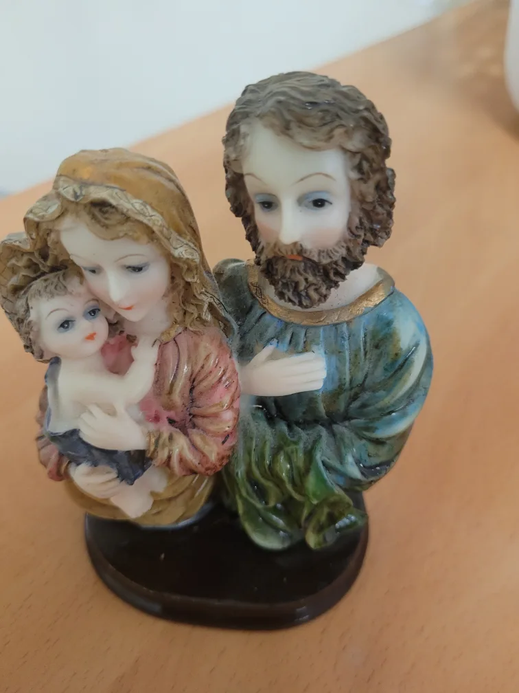 Figurines  #freecycle thumbnail